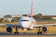 easyJet Airbus A319-111 (G-EZMH) at  Lisbon - Portela, Portugal