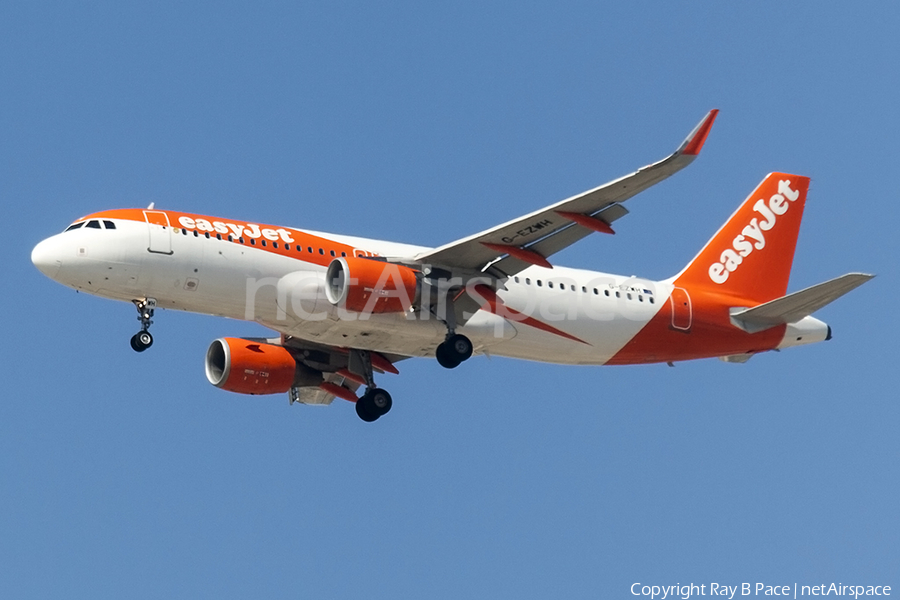 easyJet Airbus A319-111 (G-EZMH) | Photo 400556