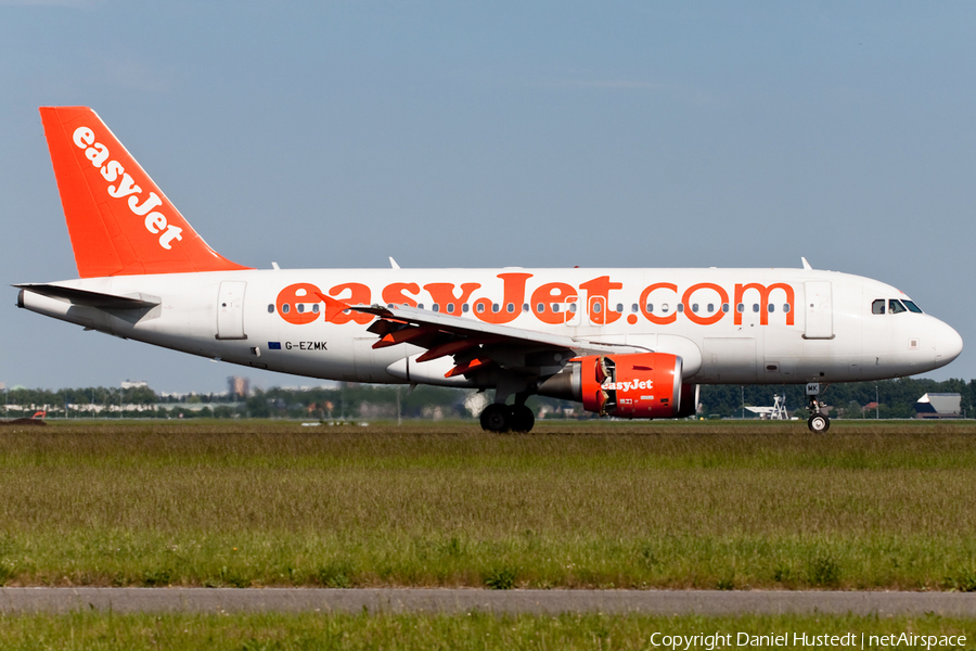 easyJet Airbus A319-111 (G-EZMK) | Photo 480118