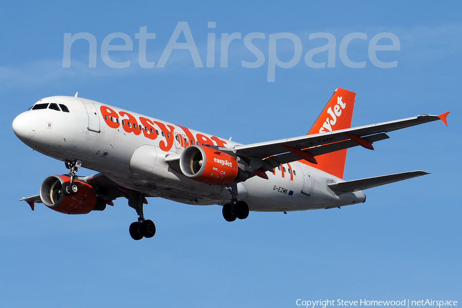 easyJet Airbus A319-111 (G-EZMK) | Photo 153713