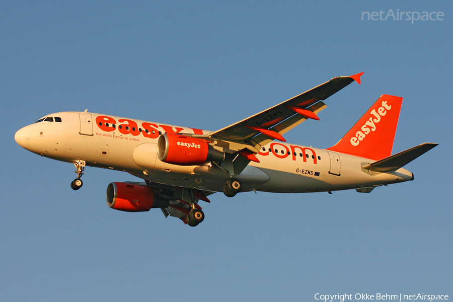 easyJet Airbus A319-111 (G-EZMS) | Photo 42325