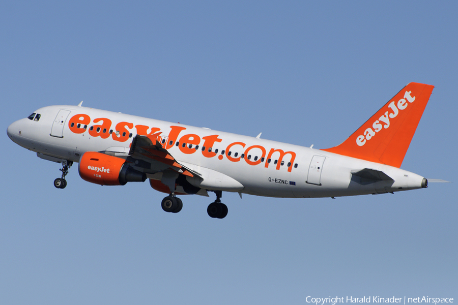 easyJet Airbus A319-111 (G-EZNC) | Photo 312895