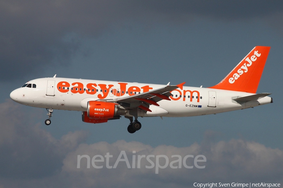 easyJet Airbus A319-111 (G-EZNM) | Photo 169739