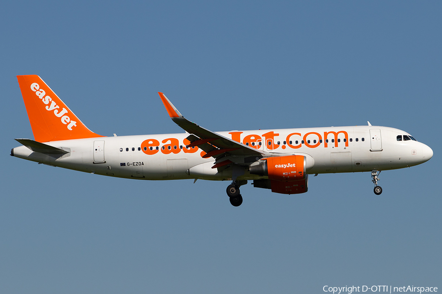 easyJet Airbus A320-214 (G-EZOA) | Photo 243072