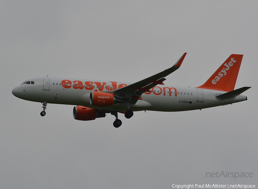 easyJet Airbus A320-214 (G-EZOA) | Photo 79077