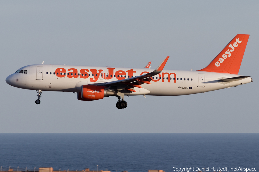 easyJet Airbus A320-214 (G-EZOB) | Photo 443722