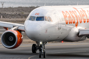 easyJet Airbus A320-214 (G-EZOC) at  Tenerife Sur - Reina Sofia, Spain