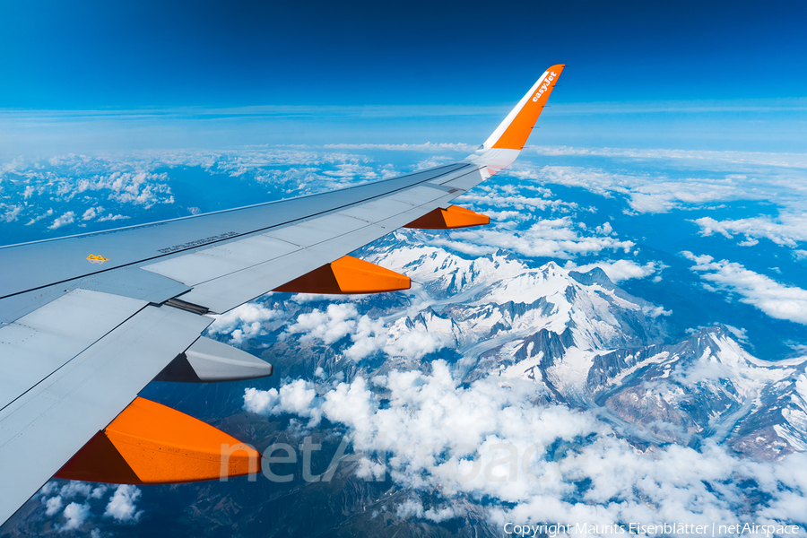 easyJet Airbus A320-214 (G-EZOI) | Photo 292247