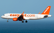 easyJet Airbus A320-214 (G-EZOI) at  Gran Canaria, Spain