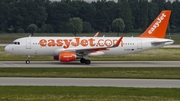 easyJet Airbus A320-214 (G-EZOJ) at  Munich, Germany