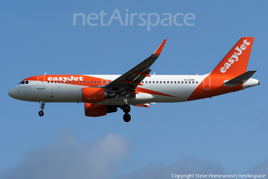 easyJet Airbus A320-214 (G-EZOM) | Photo 671253