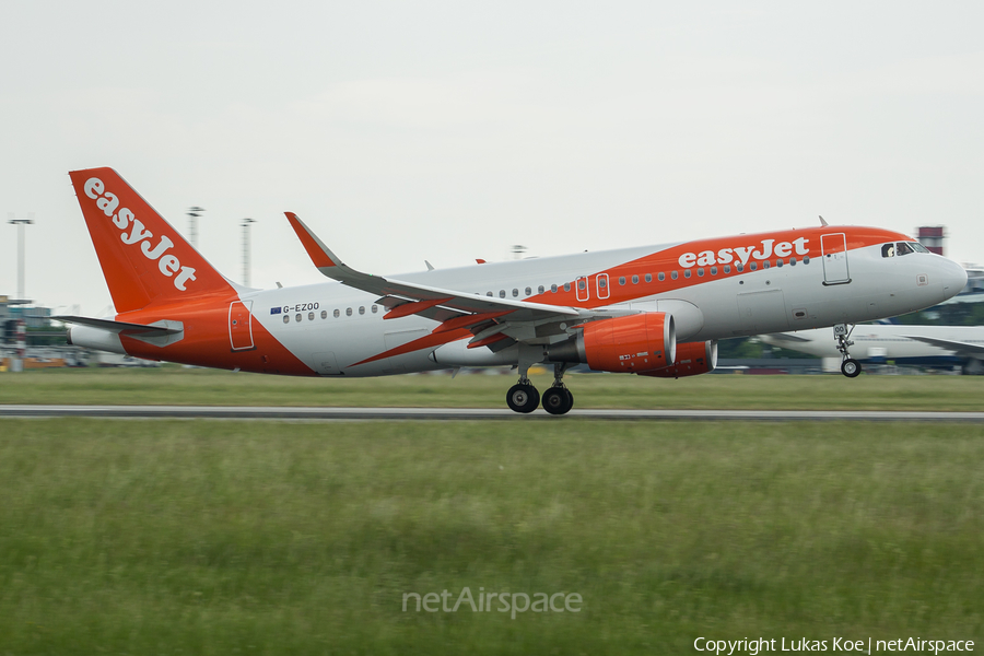 easyJet Airbus A320-214 (G-EZOO) | Photo 165695