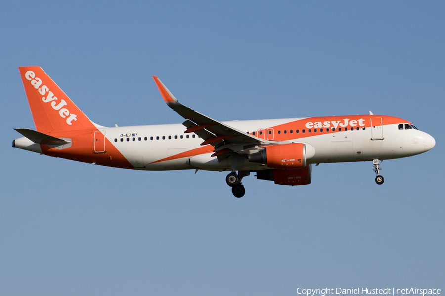 easyJet Airbus A320-214 (G-EZOP) | Photo 649547