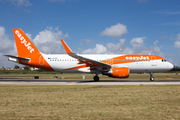 easyJet Airbus A320-214 (G-EZOR) at  Lisbon - Portela, Portugal