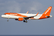 easyJet Airbus A320-214 (G-EZOU) at  Gran Canaria, Spain