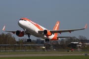 easyJet Airbus A320-214 (G-EZOV) at  Hamburg - Fuhlsbuettel (Helmut Schmidt), Germany