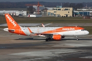 easyJet Airbus A320-214 (G-EZOX) at  Hamburg - Fuhlsbuettel (Helmut Schmidt), Germany