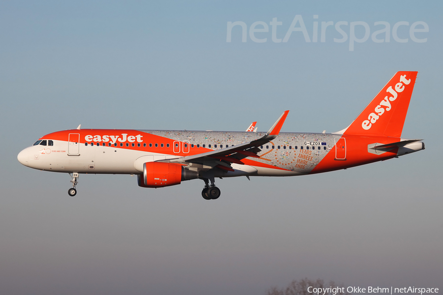 easyJet Airbus A320-214 (G-EZOX) | Photo 137489