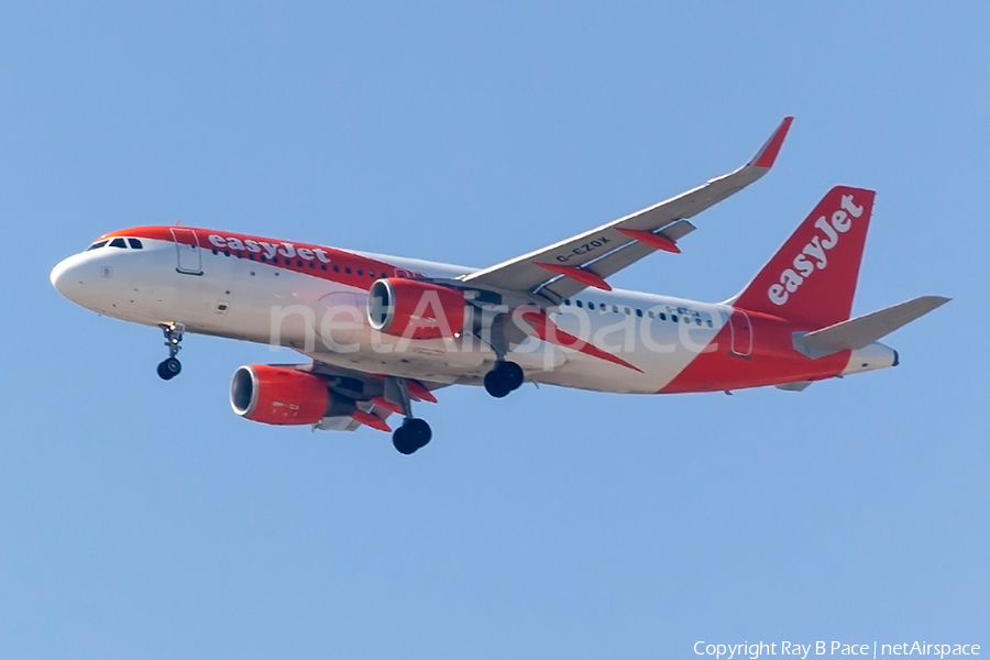 easyJet Airbus A320-214 (G-EZOX) | Photo 554681