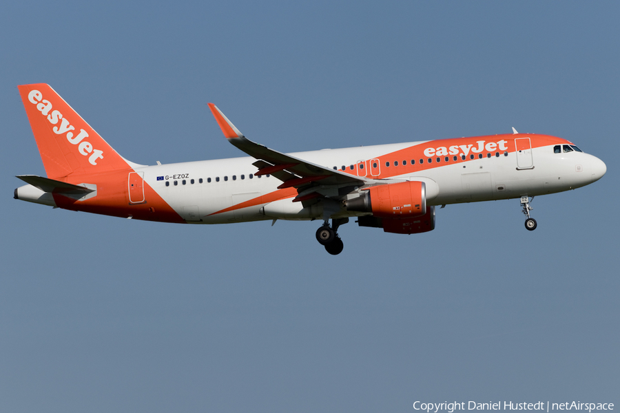 easyJet Airbus A320-214 (G-EZOZ) | Photo 426109