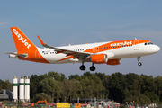 easyJet Airbus A320-214 (G-EZOZ) at  Hamburg - Fuhlsbuettel (Helmut Schmidt), Germany