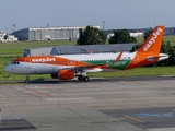 easyJet Airbus A320-214 (G-EZPC) at  Berlin - Schoenefeld, Germany