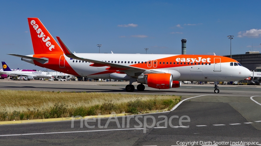 easyJet Airbus A320-214 (G-EZPF) | Photo 237289