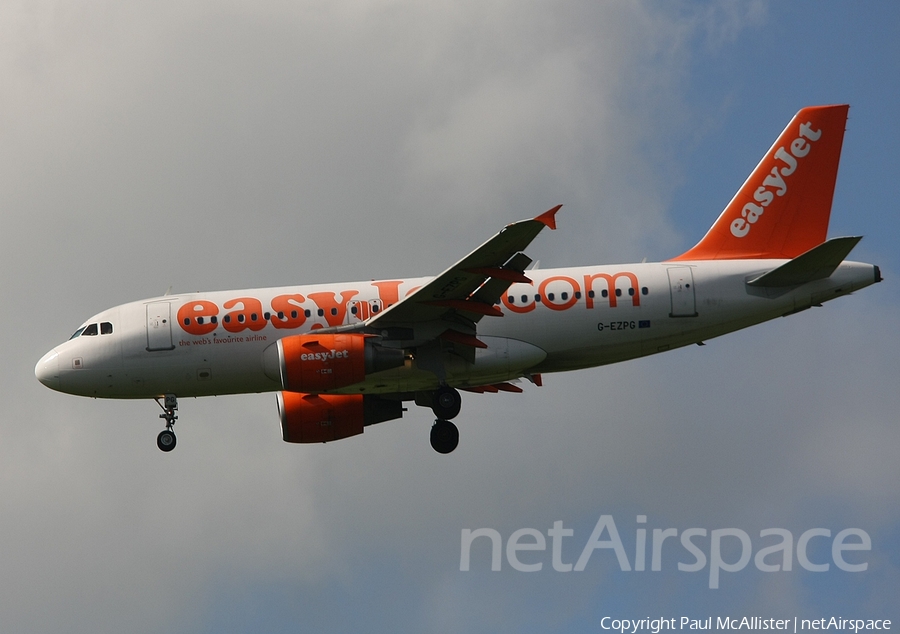 easyJet Airbus A319-111 (G-EZPG) | Photo 3694