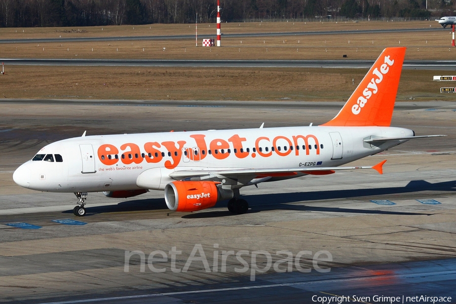 easyJet Airbus A319-111 (G-EZPG) | Photo 19858
