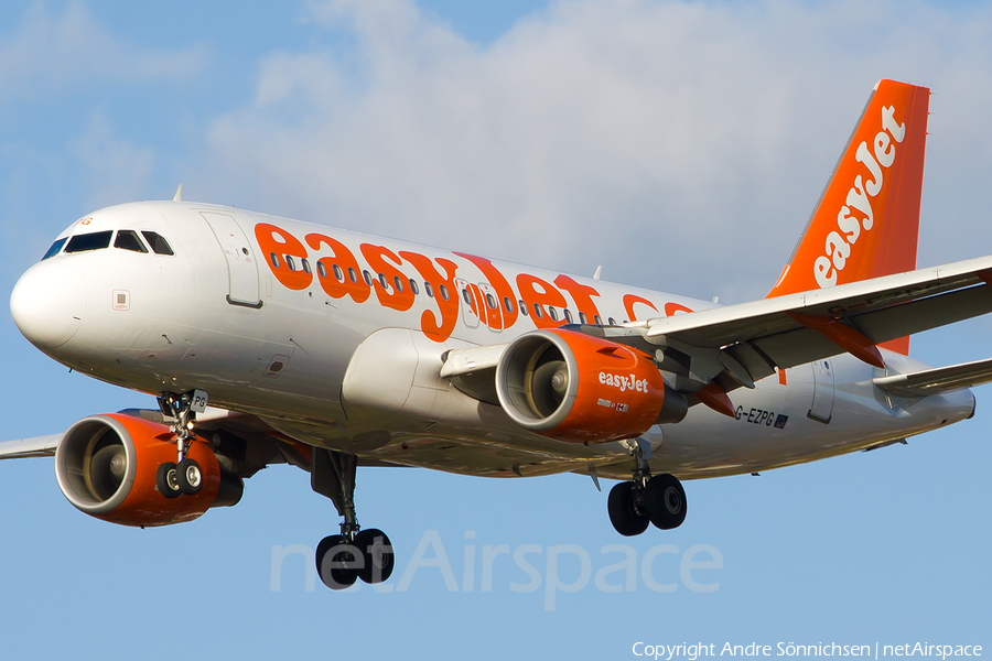 easyJet Airbus A319-111 (G-EZPG) | Photo 34692