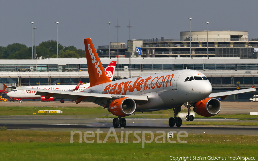 easyJet Airbus A319-111 (G-EZPG) | Photo 8993