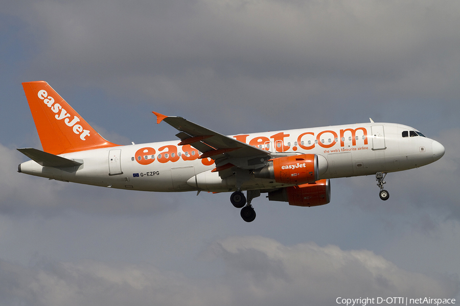 easyJet Airbus A319-111 (G-EZPG) | Photo 288103