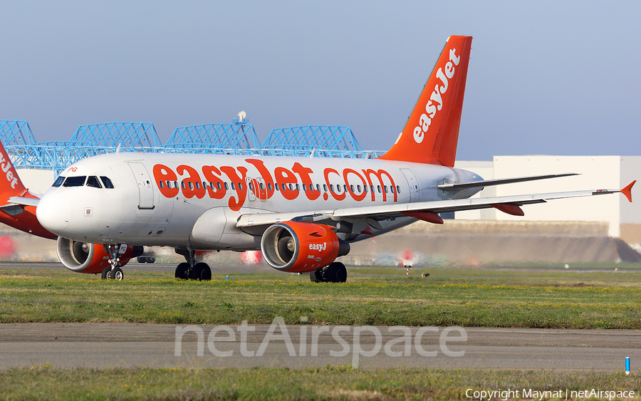 easyJet Airbus A319-111 (G-EZPG) | Photo 301087