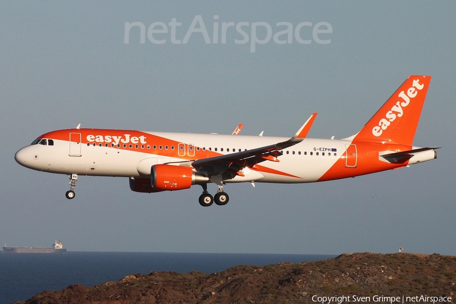 easyJet Airbus A320-214 (G-EZPH) | Photo 154675