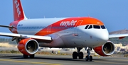 easyJet Airbus A320-214 (G-EZPI) at  Gran Canaria, Spain