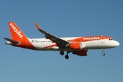 easyJet Airbus A320-214 (G-EZPL) at  Hamburg - Fuhlsbuettel (Helmut Schmidt), Germany