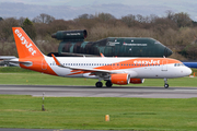 easyJet Airbus A320-214 (G-EZRT) at  Manchester - International (Ringway), United Kingdom