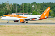 easyJet Airbus A320-214 (G-EZRX) at  Hamburg - Fuhlsbuettel (Helmut Schmidt), Germany