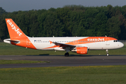 easyJet Airbus A320-214 (G-EZTB) at  Hamburg - Fuhlsbuettel (Helmut Schmidt), Germany