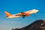 easyJet Airbus A320-214 (G-EZTD) at  Salzburg - W. A. Mozart, Austria