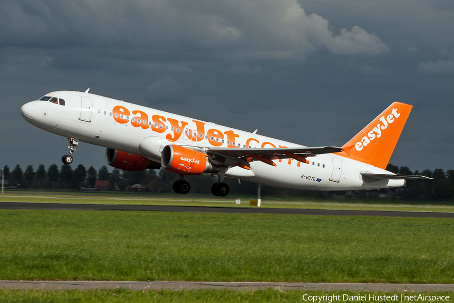 easyJet Airbus A320-214 (G-EZTE) | Photo 522740