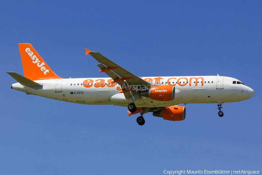easyJet Airbus A320-214 (G-EZTE) | Photo 31639