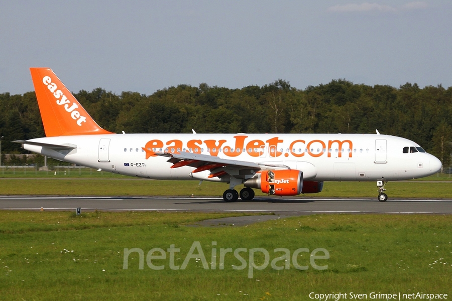 easyJet Airbus A320-214 (G-EZTI) | Photo 16271
