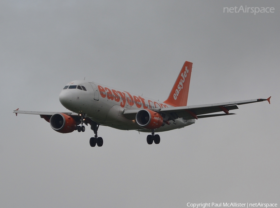 easyJet Airbus A320-214 (G-EZTJ) | Photo 52094