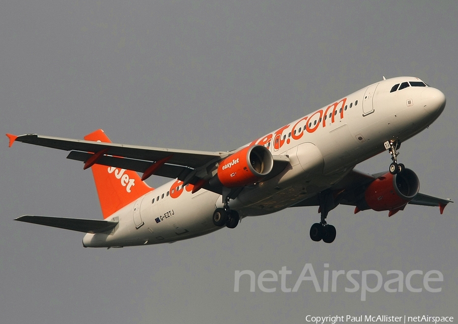 easyJet Airbus A320-214 (G-EZTJ) | Photo 3922