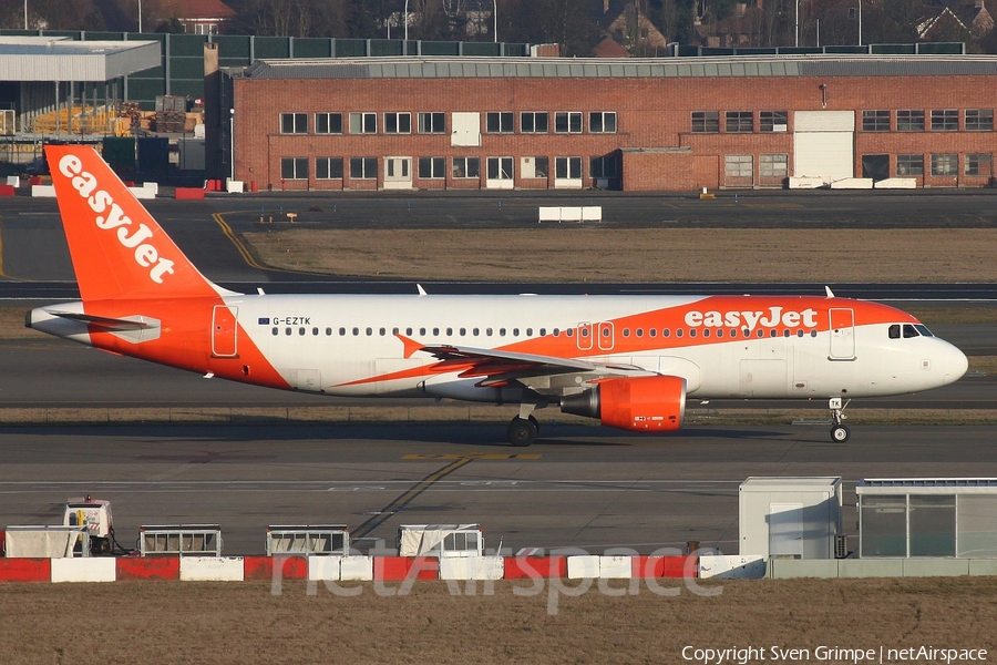 easyJet Airbus A320-214 (G-EZTK) | Photo 145951