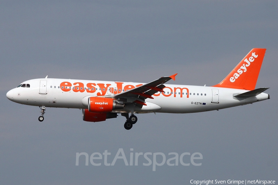 easyJet Airbus A320-214 (G-EZTN) | Photo 16378