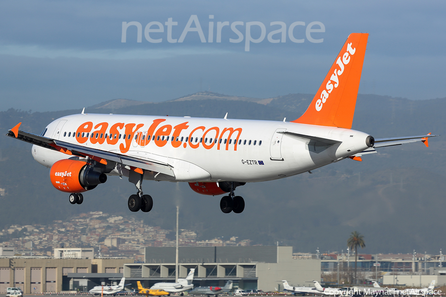 easyJet Airbus A320-214 (G-EZTR) | Photo 417248