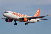 easyJet Airbus A320-214 (G-EZTR) at  Barcelona - El Prat, Spain