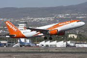 easyJet Airbus A320-214 (G-EZTT) at  Tenerife Sur - Reina Sofia, Spain